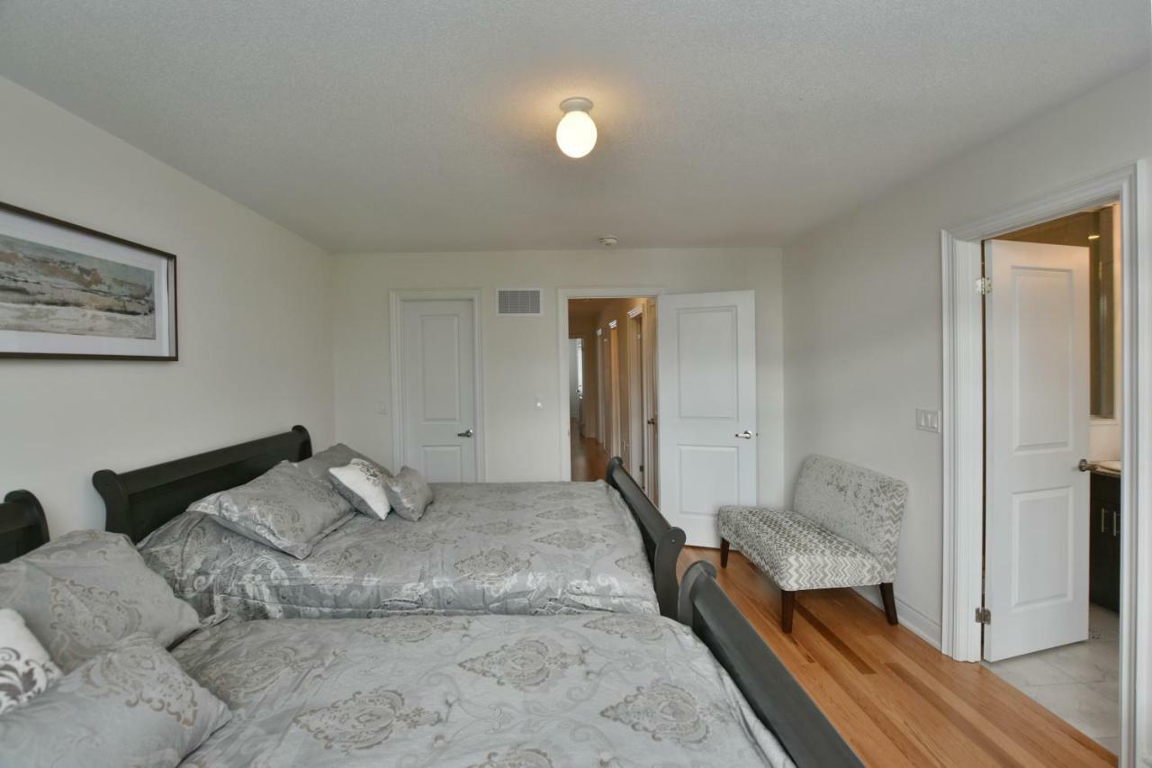 New Blue Mountain Village Snowbridge Executive Townhome Sleeps 10 With Outdoor Pool And Shuttle Nottawa Exterior photo