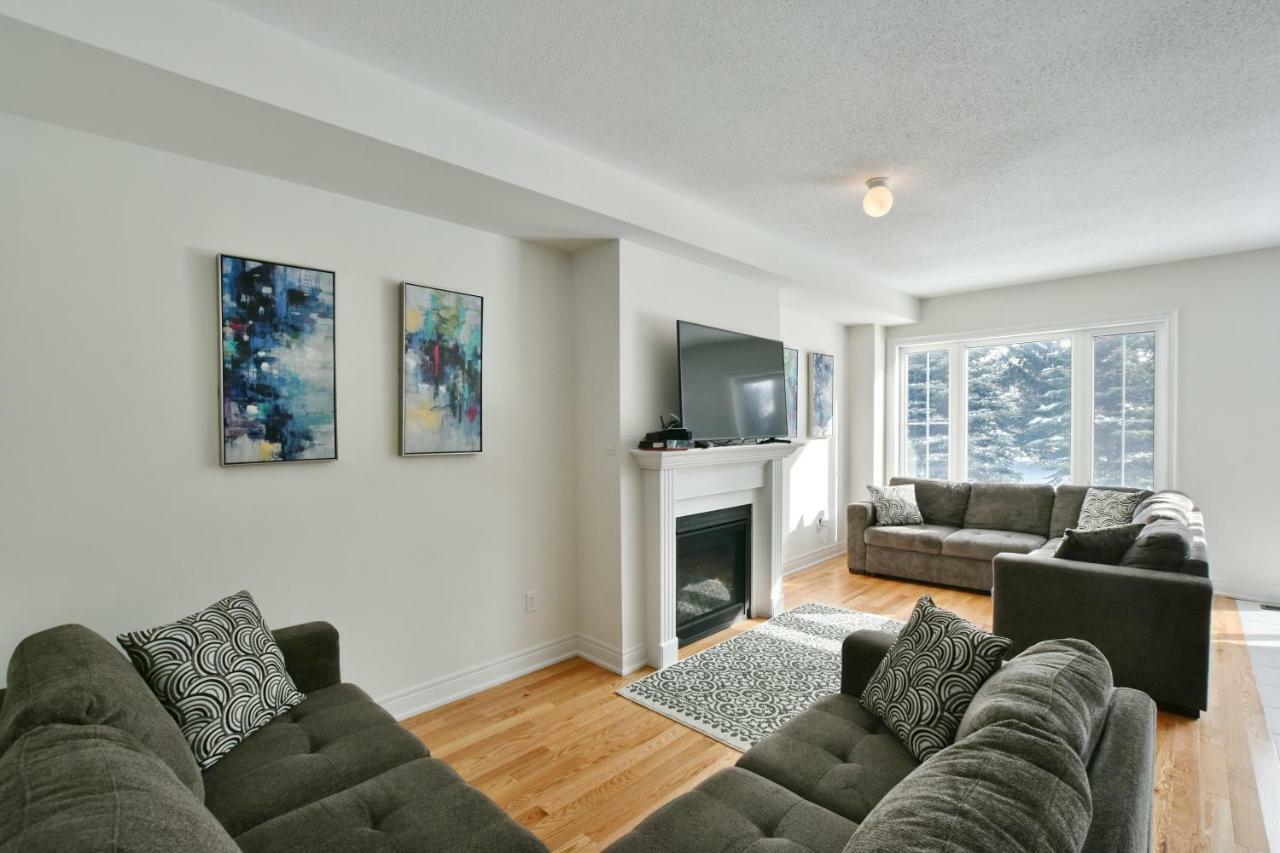 New Blue Mountain Village Snowbridge Executive Townhome Sleeps 10 With Outdoor Pool And Shuttle Nottawa Exterior photo