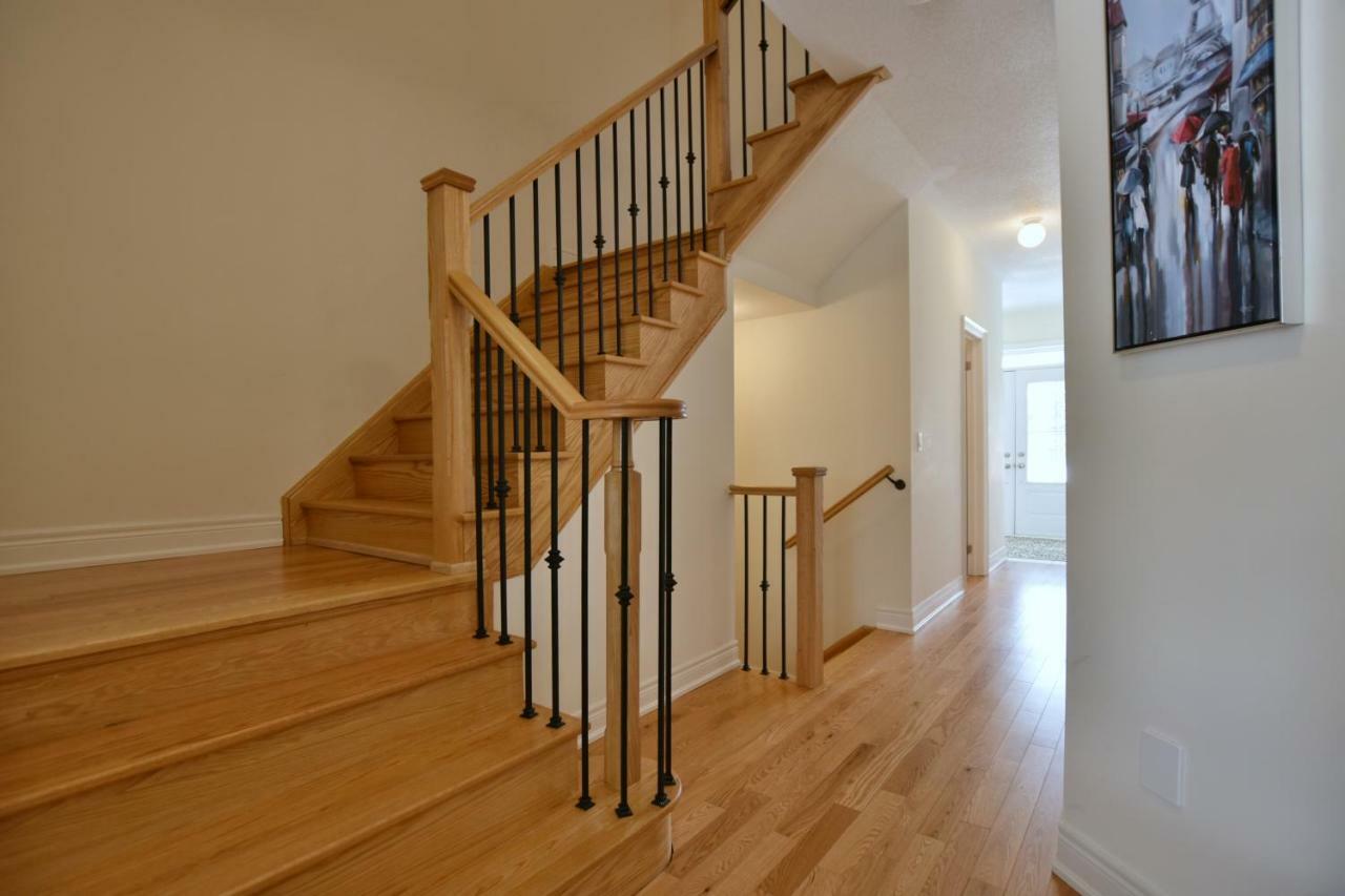 New Blue Mountain Village Snowbridge Executive Townhome Sleeps 10 With Outdoor Pool And Shuttle Nottawa Exterior photo